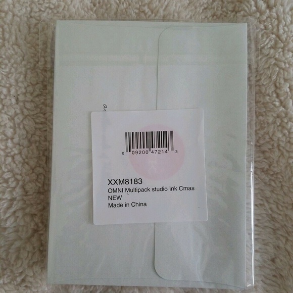 Hallmark Studio Ink Assorted Holiday Cards Set 12 - Picture 4 of 4